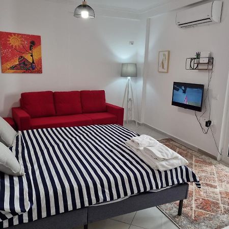 New Modern Studio In Central Tirana Lägenhet Exteriör bild